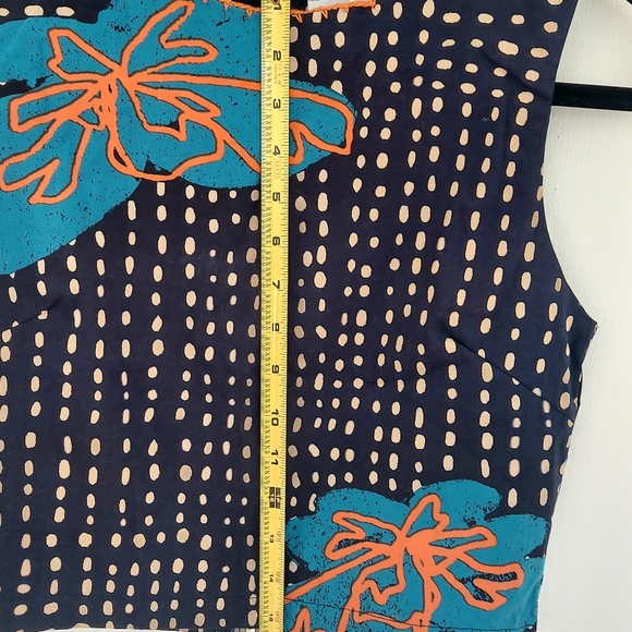 Bel Kazan cropped tank. Size small. - Picture 4 of 6